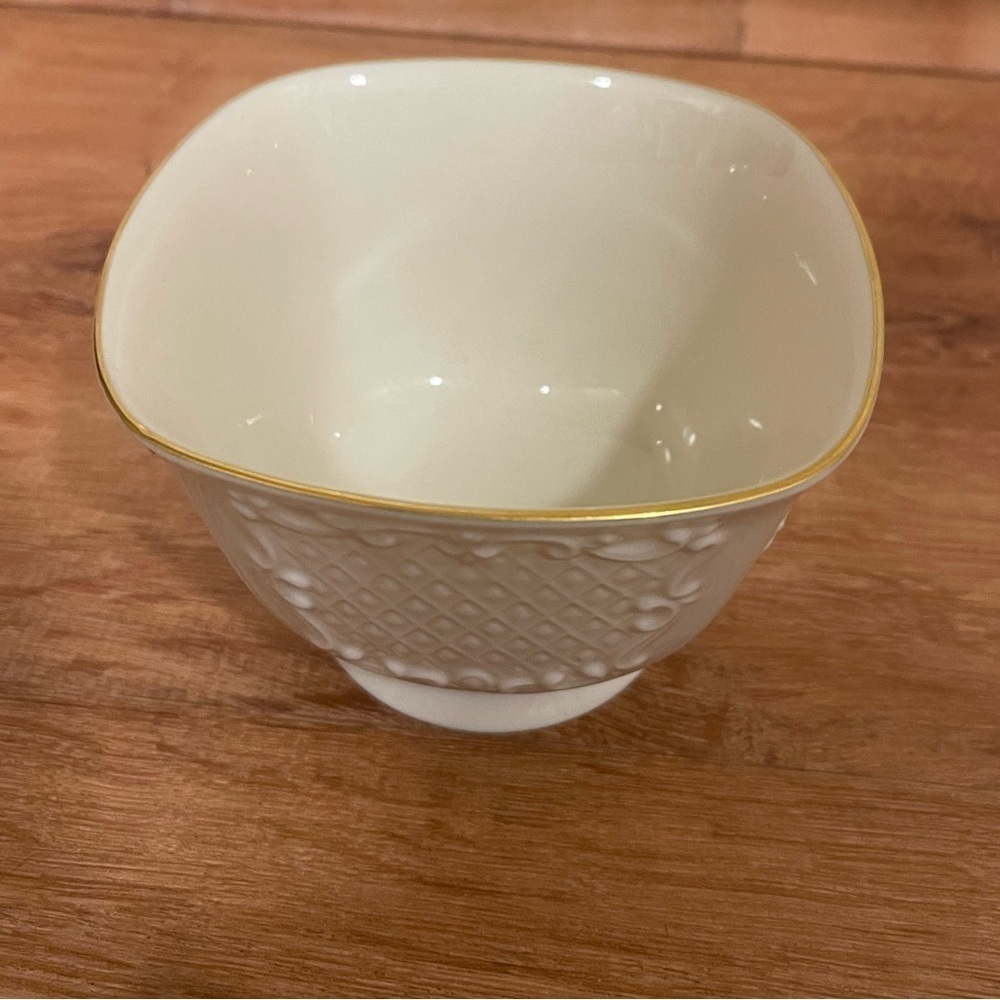 Lenox Canterbury Bowl​​​​